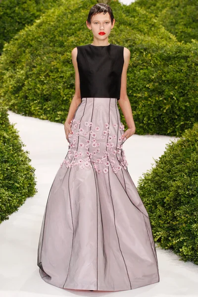 Look 32